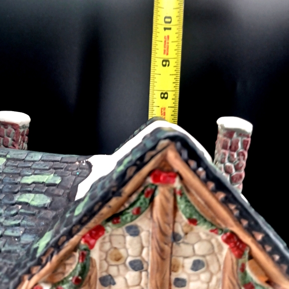 VINTAGE The Cozy Tea Lighted House Santa's Workbench 2002 - Picture 4 of 10